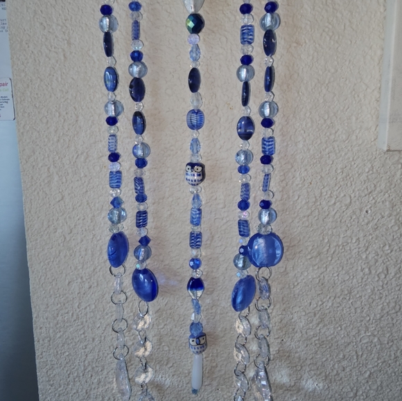 Horseshoe crystal beaded suncatcher with Owls. One of a kind. Hand made. - Picture 5 of 16